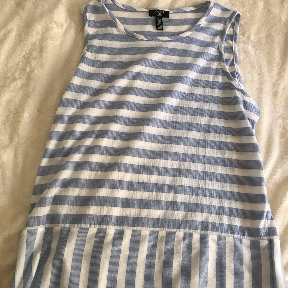 Jones NY Tank